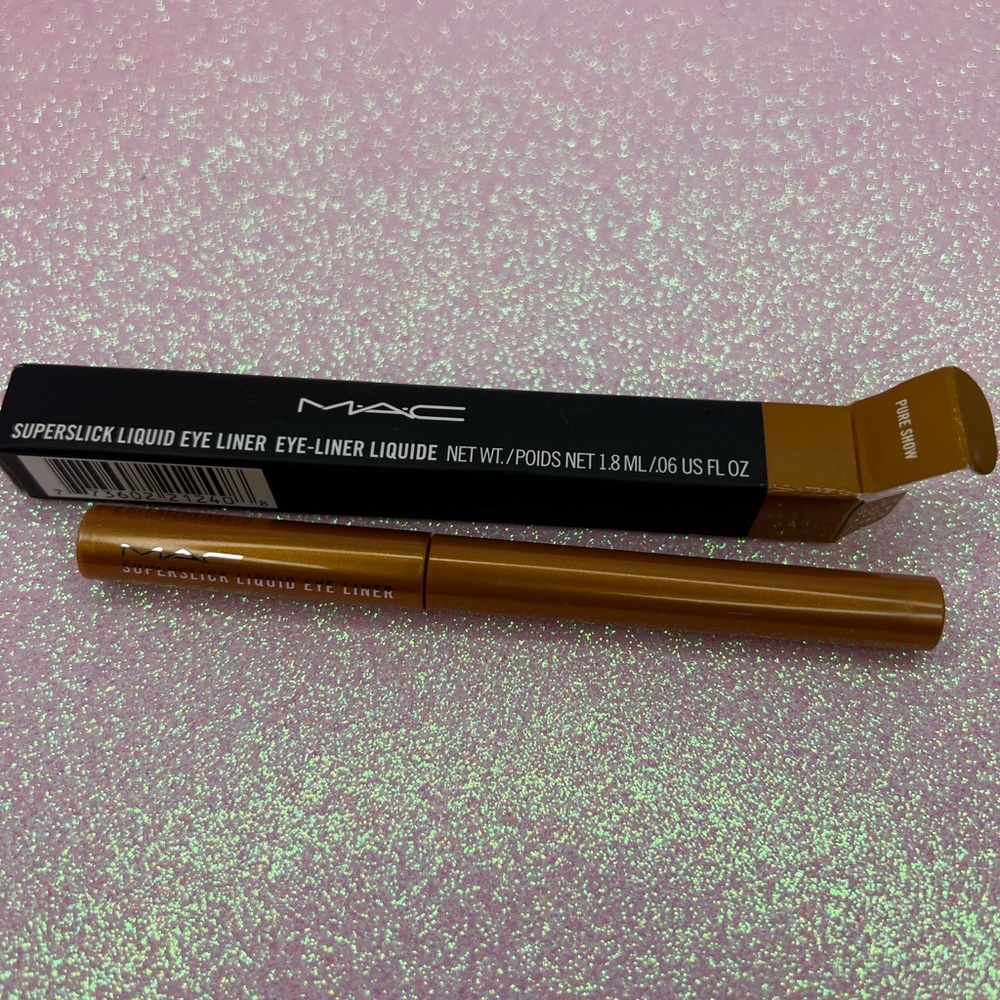 Mac cosmetics liquid eyeliner, gold